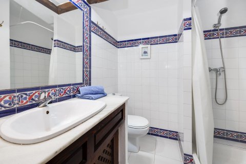 Apartment for sale in Torrevieja, Alicante, Spain 2 bedrooms, 72 sq.m. No. 160658 - photo 25