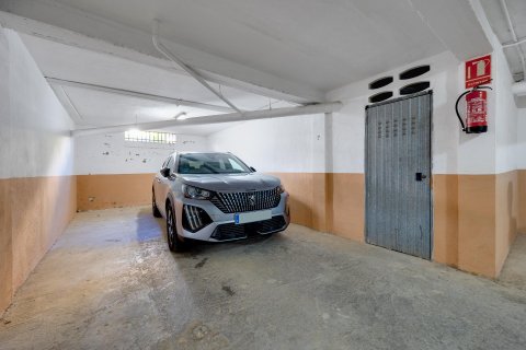 Apartment for sale in Torrevieja, Alicante, Spain 2 bedrooms, 72 sq.m. No. 160658 - photo 28