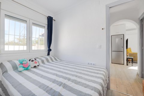 Huvila myytävänä La Marina, Alicante, Espanja, 2 makuuhuonetta, 80 m2 No. 160657 - kuva 23