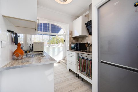 Huvila myytävänä La Marina, Alicante, Espanja, 2 makuuhuonetta, 80 m2 No. 160657 - kuva 15