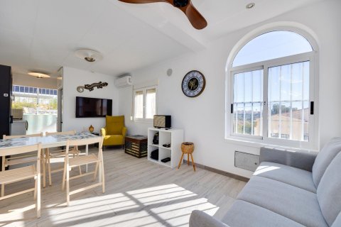 Huvila myytävänä La Marina, Alicante, Espanja, 2 makuuhuonetta, 80 m2 No. 160657 - kuva 5