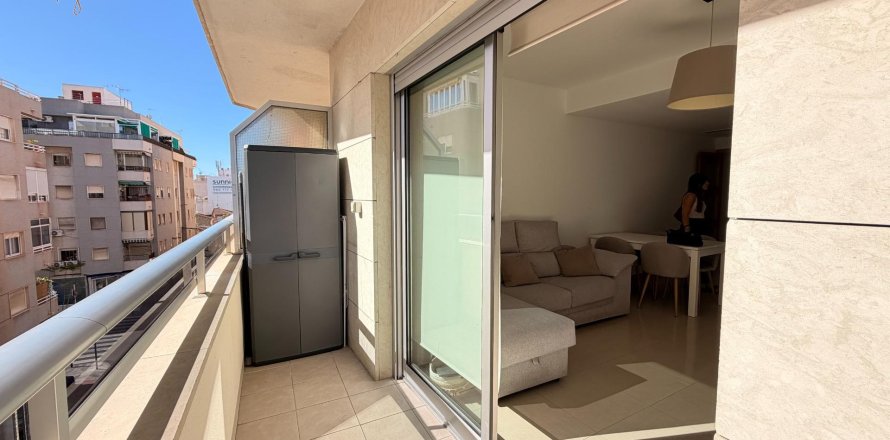 Appartamento a Torrevieja, Alicante, Spagna 1 camera da letto, 67 mq. N° 183031