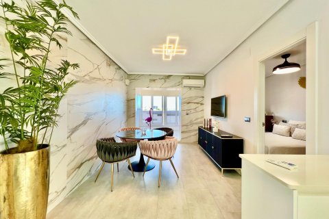 Penthouse w Torrevieja, Alicante, Hiszpania 1 sypialnia, 55 mkw. nr 183032 – zdjęcie 16