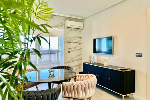 Penthouse w Torrevieja, Alicante, Hiszpania 1 sypialnia, 55 mkw. nr 183032