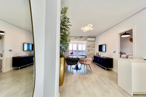 Penthouse w Torrevieja, Alicante, Hiszpania 1 sypialnia, 55 mkw. nr 183032 – zdjęcie 15