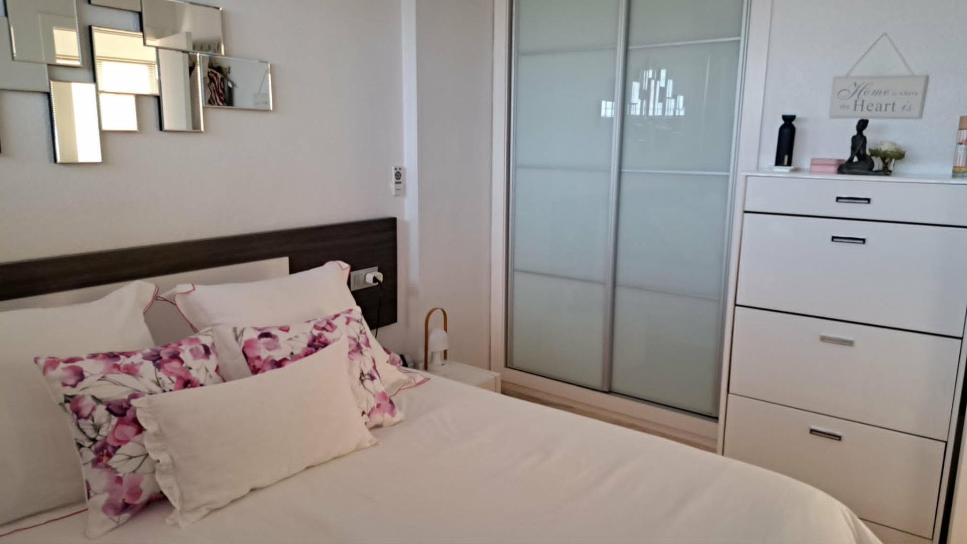 Apartamento en La Veleta, Alicante, España 1 dormitorio, 49 m2 No. 183037