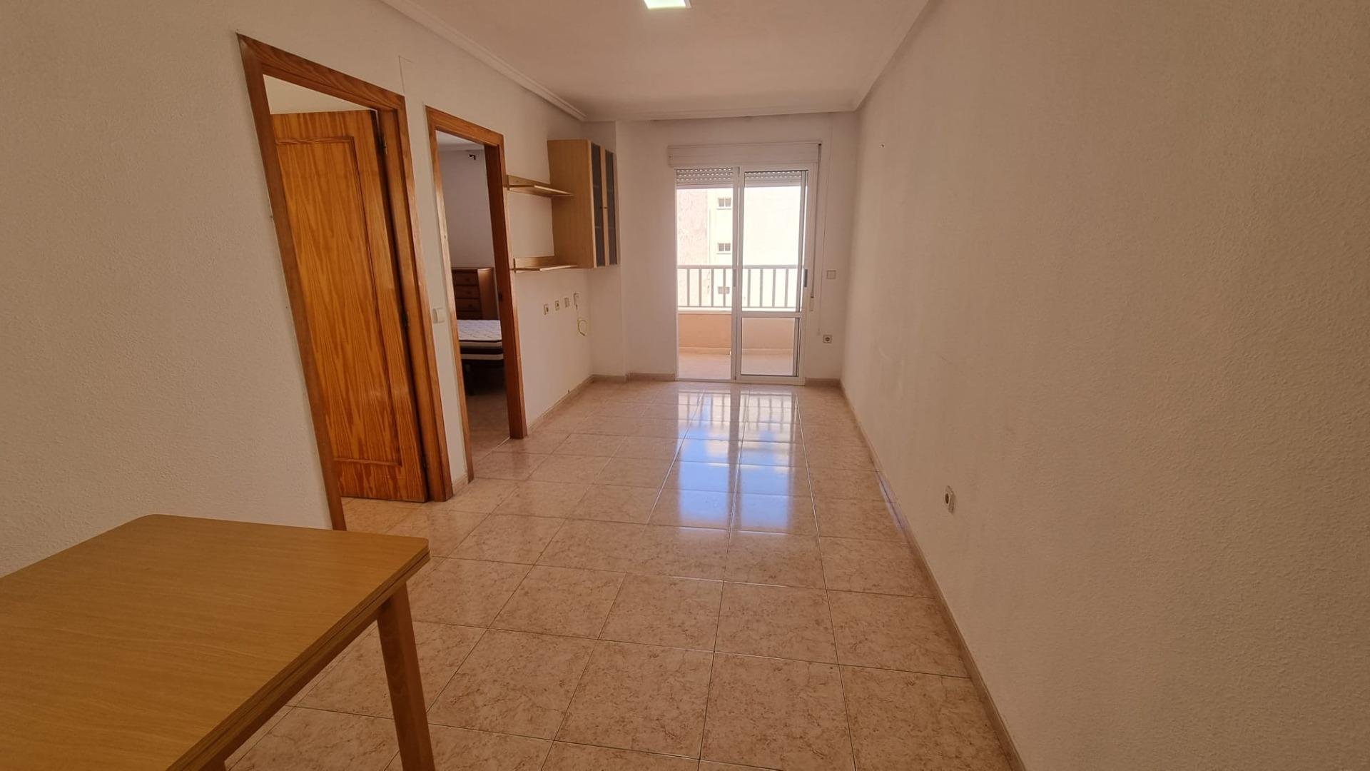 Apartment in Torrevieja, Alicante, Spain 2 bedrooms, 57 sq.m. No. 183036