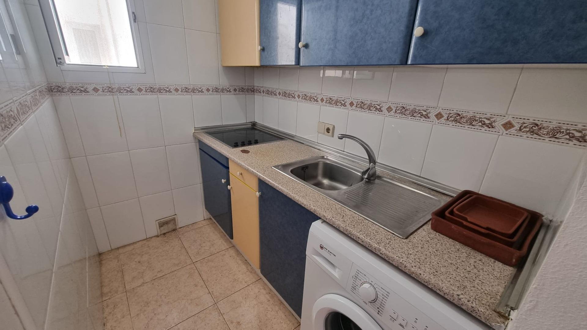 Apartment in Torrevieja, Alicante, Spain 2 bedrooms, 57 sq.m. No. 183036