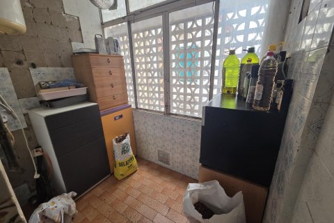Lägenhet till salu i Alicante, Spanien 2 sovrum, 89 kvm. Nr. 183038 - foto 3
