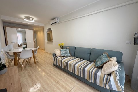 Apartament w Torrevieja, Alicante, Hiszpania 1 sypialnia, 80 mkw. nr 183039 – zdjęcie 2