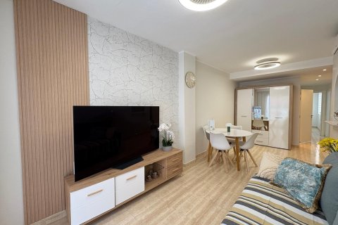 Apartament w Torrevieja, Alicante, Hiszpania 1 sypialnia, 80 mkw. nr 183039 – zdjęcie 3