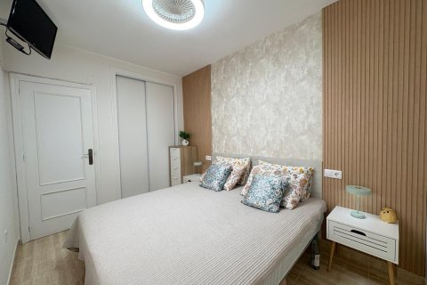 Apartament w Torrevieja, Alicante, Hiszpania 1 sypialnia, 80 mkw. nr 183039 – zdjęcie 7
