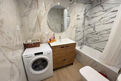 Apartament w Torrevieja, Alicante, Hiszpania 1 sypialnia, 80 mkw. nr 183039 – zdjęcie 18