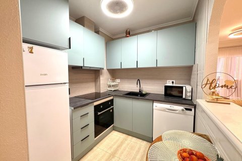 Apartament w Torrevieja, Alicante, Hiszpania 1 sypialnia, 80 mkw. nr 183039 – zdjęcie 15