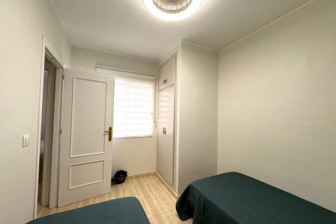 Apartament w Torrevieja, Alicante, Hiszpania 1 sypialnia, 80 mkw. nr 183039 – zdjęcie 13