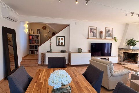Villa for sale in Lloret de Mar, Girona, Spain 4 bedrooms, 230 sq.m. No. 180520 - photo 15