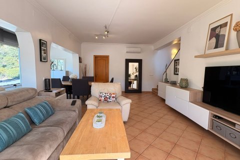 Villa for sale in Lloret de Mar, Girona, Spain 4 bedrooms, 230 sq.m. No. 180520 - photo 11