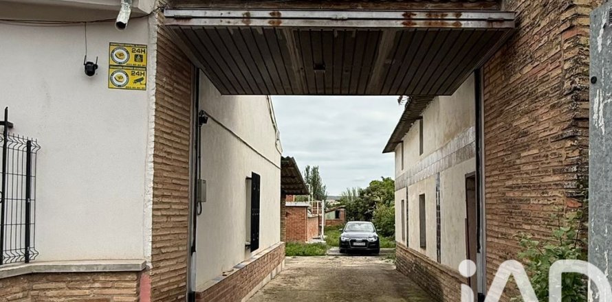 House in Logrono, La Rioja, Spain 4 bedrooms, 486 sq.m. No. 172269