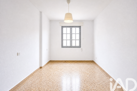 Huoneisto myytävänä San Cristobal de La Laguna, Tenerife, Espanja, 3 makuuhuonetta, 82 m2 No. 172268 - kuva 4