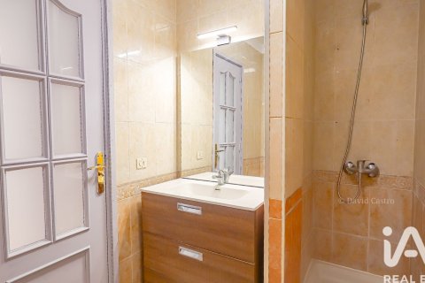 Huoneisto myytävänä San Cristobal de La Laguna, Tenerife, Espanja, 3 makuuhuonetta, 82 m2 No. 172268 - kuva 14
