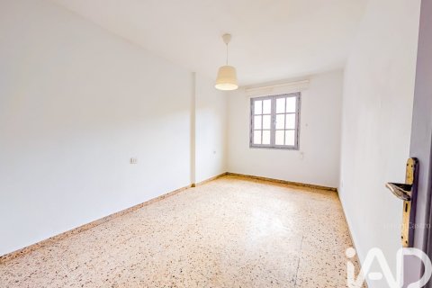 Huoneisto myytävänä San Cristobal de La Laguna, Tenerife, Espanja, 3 makuuhuonetta, 82 m2 No. 172268 - kuva 5