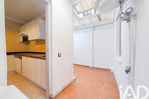 Huoneisto myytävänä San Cristobal de La Laguna, Tenerife, Espanja, 3 makuuhuonetta, 82 m2 No. 172268 - kuva 11