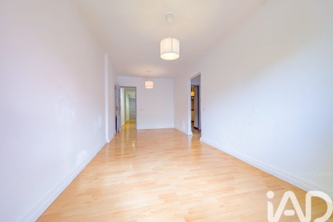 Huoneisto myytävänä San Cristobal de La Laguna, Tenerife, Espanja, 3 makuuhuonetta, 82 m2 No. 172268 - kuva 2