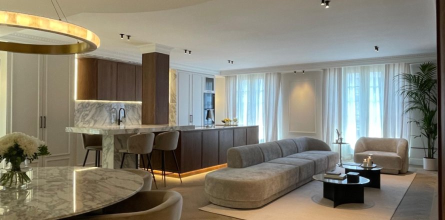 Huoneisto Madrid, Espanja 4 makuuhuonetta, 256 m2 No. 172272