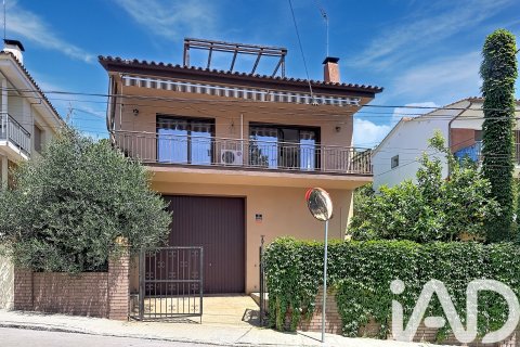Casa in vendita a Premia De Dalt, Barcelona, Spagna 5 camere da letto, 250 mq. N° 172270 - foto 2