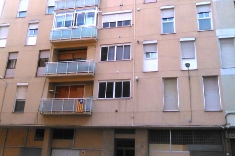 Apartamento en venta en Sant Joan Despí, Barcelona, España 3 dormitorios, 76 m2 No. 191519 - foto 1