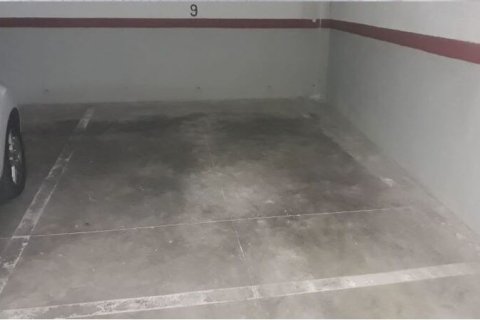 Продажа гаража в Санта-Маргарида-и-эль-Монжос, Барселона, Испания 34м2 №191515 - фото 5