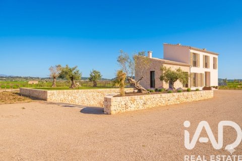 Сasa en venta en Sineu, Mallorca, España 4 dormitorios, 370 m2 No. 172781 - foto 1