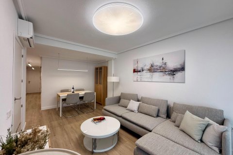 Apartment for sale in Torrevieja, Alicante, Spain 2 bedrooms, 66 sq.m. No. 190128 - photo 3