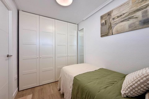 Apartment for sale in Torrevieja, Alicante, Spain 2 bedrooms, 66 sq.m. No. 190128 - photo 23