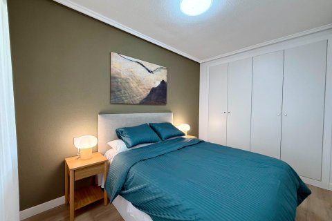 Apartment for sale in Torrevieja, Alicante, Spain 2 bedrooms, 66 sq.m. No. 190128 - photo 20
