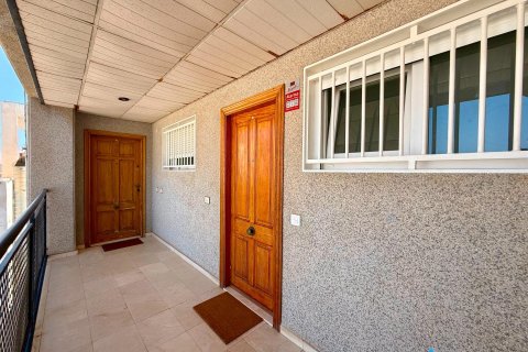 Apartment for sale in Torrevieja, Alicante, Spain 2 bedrooms, 66 sq.m. No. 190128 - photo 27