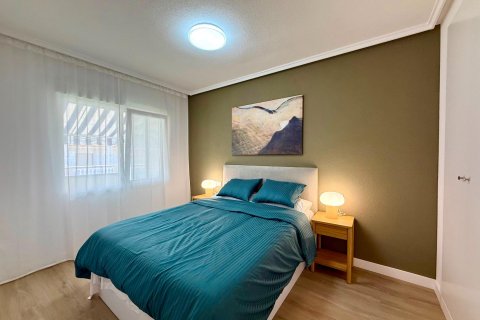 Apartment for sale in Torrevieja, Alicante, Spain 2 bedrooms, 66 sq.m. No. 190128 - photo 5