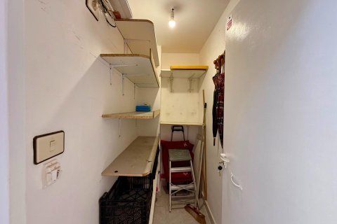 Apartment for sale in Torrevieja, Alicante, Spain 2 bedrooms, 66 sq.m. No. 190128 - photo 28