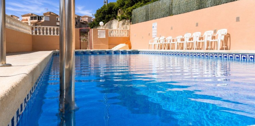 Townhouse à La Zenia, Alicante, Espagne 3 chambres, 150 m2 No. 190126