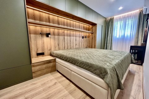 Apartamento en venta en Torrevieja, Alicante, España 2 dormitorios, 56 m2 No. 190129 - foto 10