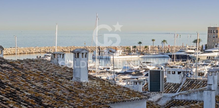 Apartamento en Marbella, Málaga, España 5 dormitorios, 334 m2 No. 157478