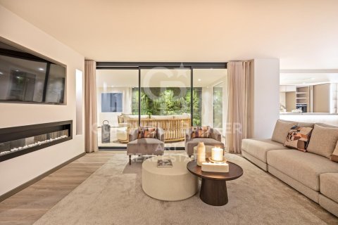 Apartamento en venta en Marbella, Málaga, España 5 dormitorios, 334 m2 No. 157478 - foto 3