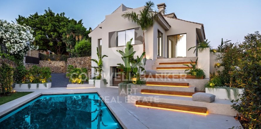 Villa in Marbella, Malaga, Spanien 5 Schlafzimmer,  Nr. 157480