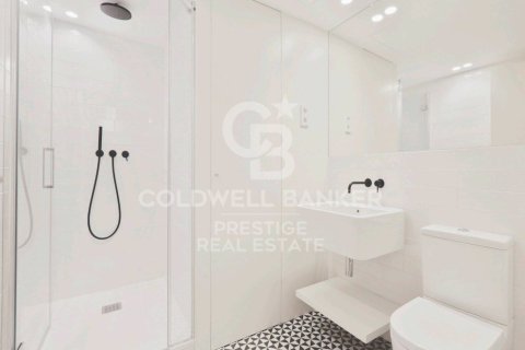 Apartment à vendre à Barcelona, Espagne, 2 chambres, 100 m2 No. 159940 - photo 13