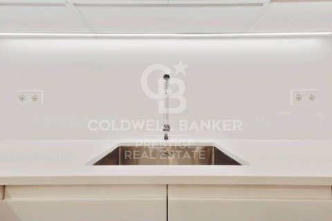 Apartment à vendre à Barcelona, Espagne, 2 chambres, 100 m2 No. 159940 - photo 11