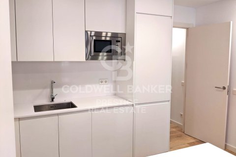 Apartment à vendre à Barcelona, Espagne, 2 chambres, 100 m2 No. 159940 - photo 16