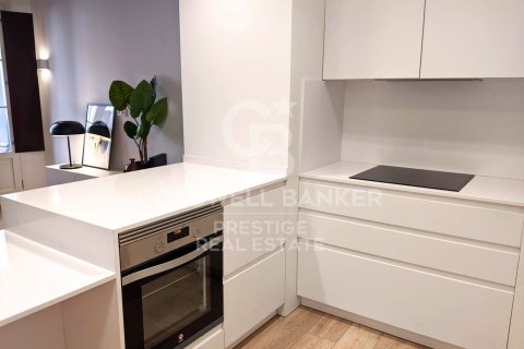 Apartment à vendre à Barcelona, Espagne, 2 chambres, 100 m2 No. 159940 - photo 8