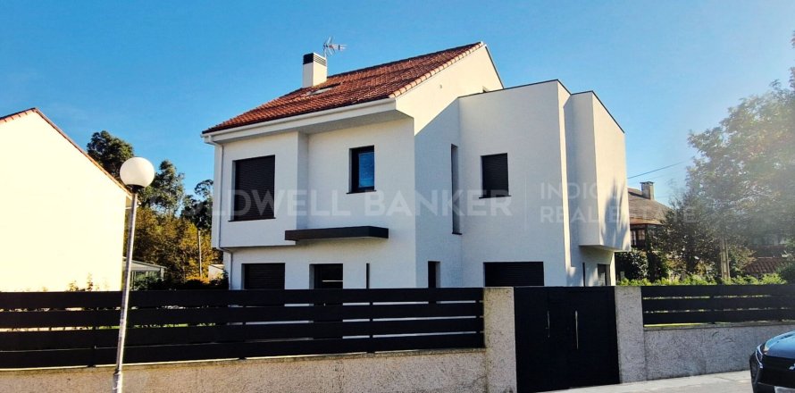 Сasa en Baiona, Pontevedra, España 4 dormitorios, 237 m2 No. 159938