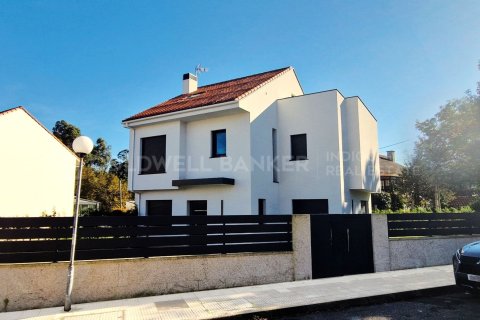 Сasa en Baiona, Pontevedra, España 4 dormitorios, 237 m2 No. 159938