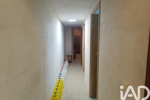 Commercial property à vendre à Barcelona, Espagne, 2 chambres, 57 m2 No. 152375 - photo 5